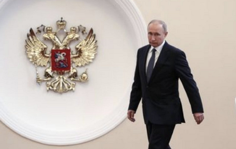 Modificarea Constituţiei ruse, pentru a-i permite lui Putin un nou mandat după 2024, nu este pe agenda preşedintelui, afirmă Kremlinul