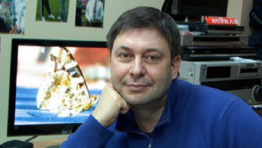 Percheziţii la Kiev la sediile RT şi RIA Novosti, de la care a fost arestat un jurnalist, anunţă SBU; Kremlinul furios