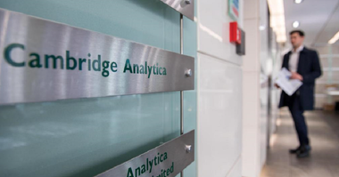 Cambridge Analytica, anchetată de FBI şi Departamentul american al Justiţiei