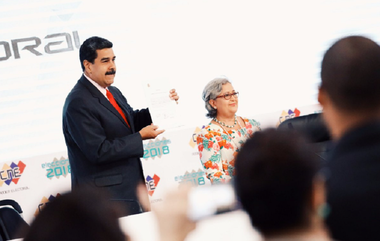 Maduro îi expulzează pe reprezentanţii lui Trump în Venezuela după ce SUA impun noi sancţiuni 
