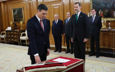 Pedro Sanchez depune jurământul în faţa regelui Felipe al VI-lea la Palatul Zarzuela