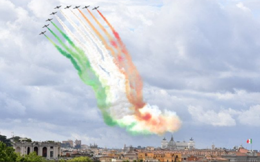 Noii lideri italieni, în public pentru prima oară de Ziua Naţională, după o criză politică de trei luni