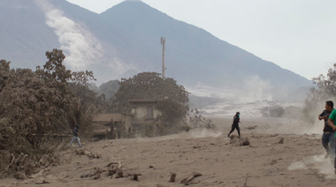 Bilanţul victimelor erupţiei vulcanului din Guatemala creşte la 62 de morţi; 13 cadavre au fost identificate