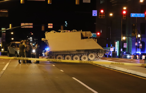 Poliţia americană arestează un militar în urma urmăririi unui vehcul militar blindat - VIDEO