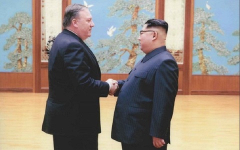 Pompeo afirmă că Kim Jong Un i-a confirmat personal că intenţionează să ”denuclearizeze” Coreea de Nord