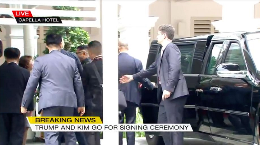 Trump îi arată lui Kim interiorul ”Bestiei”, limuzina preşedinţilor americani