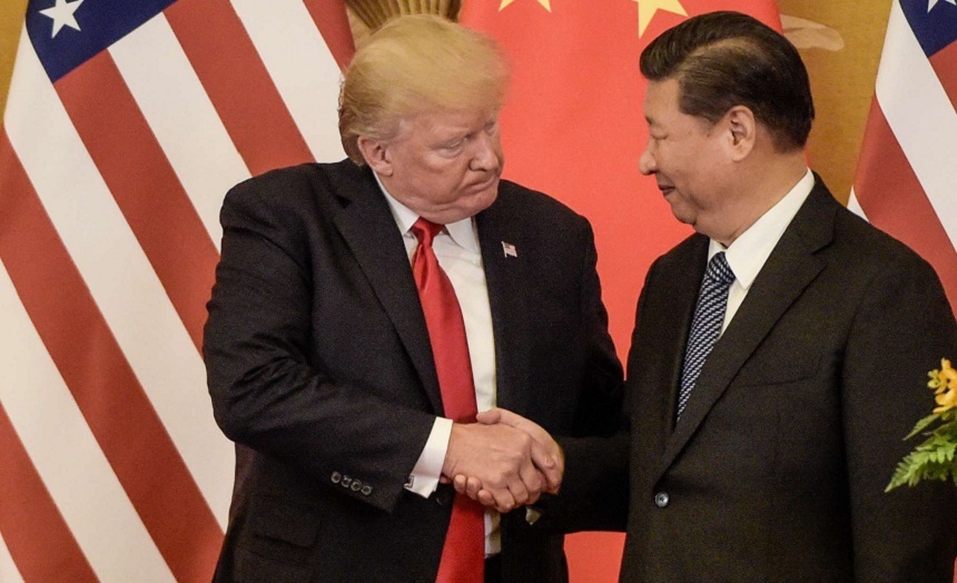 Trump impune taxe de 25% pentru bunurile din China; Beijingul avertizează că va reacţiona şi acuză SUA că au lansat un război comercial

