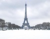La Turnul Eiffel a fost construit un perimetru de securitate pentru a preveni atacurile teroriste

