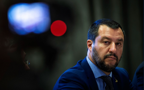 Matteo Salvini sugerează înfiinţarea unor centre pentru migranţi la graniţa de sud a Libiei
