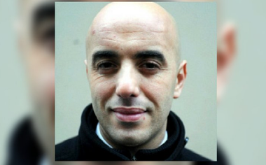 Un spărgător recidivist francez, Redoine Faïd, evadează cu un elicopter de la o închisoare din Seine-et-Marne