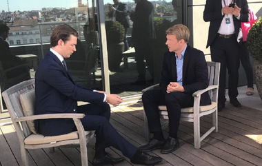 Kurz se opune ca migranţii să primească posibilitatea să ceară azil pe ”platforme de debarcare”