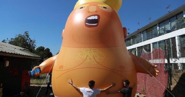 Un ”bebeluş Trump” uriaş va survola Londra în timpul vizitei locatarului Casei Albe