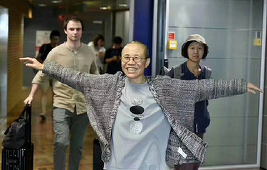 Văduva disidentului chinez Liu Xiaobo îşi regăseşte libertatea la Berlin; veteranul disident Qin Yongmin condamnat la 13 ani de închisoare