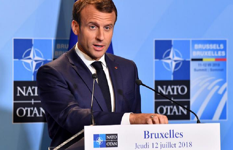 Macron dezminte declaraţiile lui Trump potrivit cărora statele membre NATO au convenit să-şi crească nivelul cheltuielilor militare peste 2% din PIB