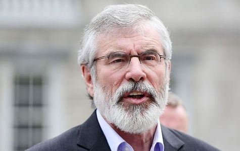 Belfast: Locuinţa lui Gerry Adams, fost lider al Sinn Fein, atacată cu un dispozitiv exploziv