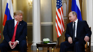 Donald Trump şi Vladimir Putin se întâlnesc în privat în sala gotică a palatului prezidenţial finlandez