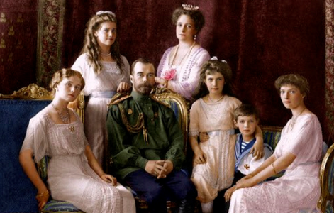 O sută de mii de ruşi comemorează centenarul asasinării ţarului Nicolae al II-lea