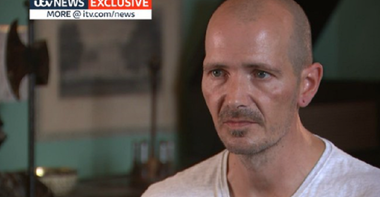 Britanicul Charlie Rowley, otrăvit cu noviciok, credea că-i oferă parfum partenerei sale