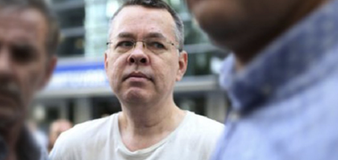 Turcia îşi pregăteşte contraatacul după sancţiunile impuse de SUA în legătură cu detenţia pastorului american
