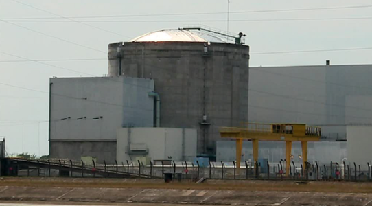 Patru reactoare ale unor centrale nucleare din Franţa oprite din cauza caniculei