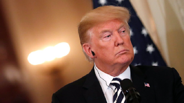 Trump recunoaşte că fiul său căuta să obţină informaţii despre Clinton de la o avocată rusă la Trump Tower