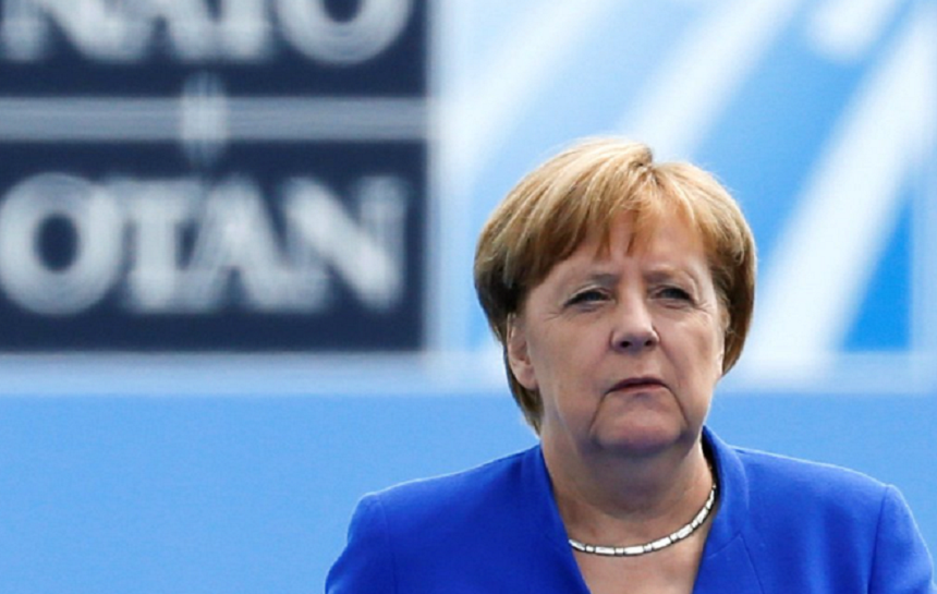 Merkel a făcut apel la Turcia să asigure independenţa băncii sale centrale

