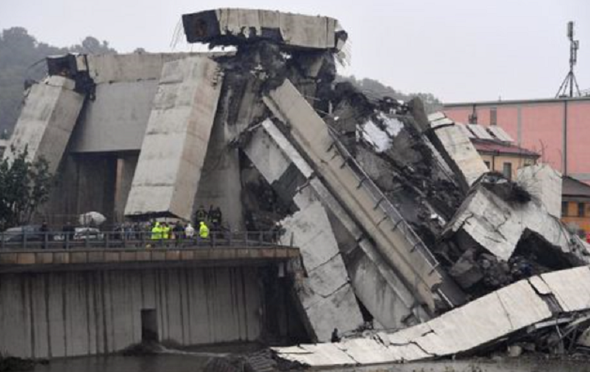 Italia: Noul bilanţ al accidentului de la Genova indică 35 de morţi; Mişcarea 5 Stele, criticată pentru că ar fi descris problemele podului surpat ca fiind „poveşti pentru copii”

