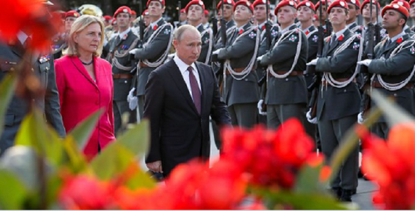Putin urmează să asiste la căsătoria ministrului austriac de Externe Karin Kneissl