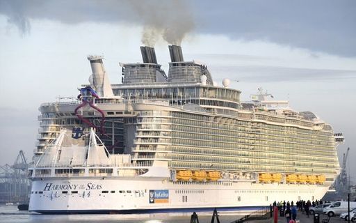 O britanică a fost salvată după 10 ore petrecute în mare

