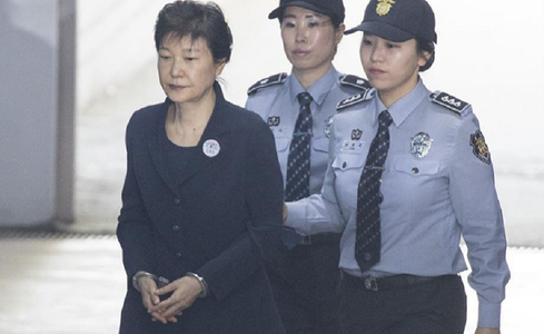 Fosta preşedintă sud-coreeană Park Geun-hye, condamnată la 25 de ani de închisoare în apel