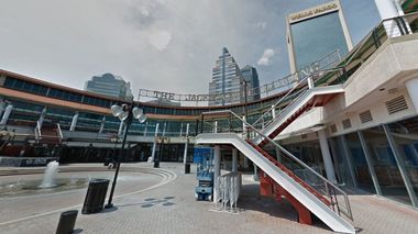 SUA: Trei persoane, printre care şi atacatorul, au murit în atacul armat din Jacksonville


