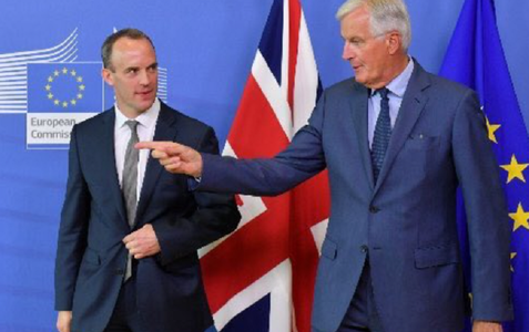 Barnier îi cere lui Raab ”urgent” detalii cu privire la soluţia Londrei la problema frontierei irlandeze