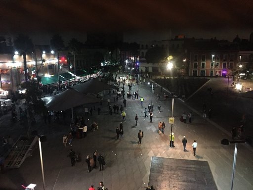 Trei persoane au murit şi şapte au fost rănite într-un atac armat într-o zonă turistică din Ciudad de Mexico