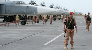 Un avion rus Iliuşin-20 cu 14 militari la bord dispare de pe radare în largul Siriei, în timpul unui atac israelian