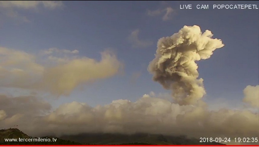 Mexic: Vulcanul Popocatepetl a erupt - VIDEO

