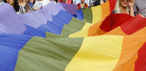 HRW denunţă un ”referendum cinic” în România care încearcă să redefinească ”familia”
