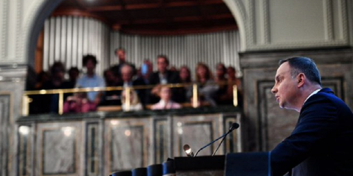 Preşedintele polonez Andrzej Duda numeşte 27 de judecători la Curtea Supremă, în pofida unei hotărâri judiciare