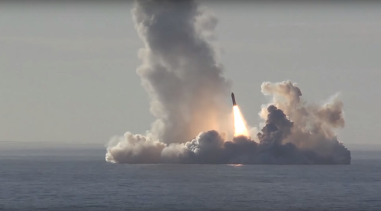 Rusia a testat arsenalul nuclear al forţelor navale în cadrul unui exerciţiu în Oceanul Arctic
