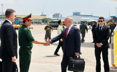 Mattis spune, la începutul unui turneu în Asia, că Trump îl susţine ”100%”