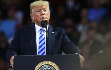 Trump ameninţă să crească arsenalul american nuclear în urma retragerii din tratatul de interzicerea armamentului nuclear cu rază intermediară de acţiune; ”Aceasta este o ameninţare la adresa cui vreţi. Iar asta include China şi asta include Rusia şi asta include pe oricine vrea să joace acest joc”