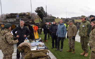 Moscova anunţă teste de rachetă în vestul Norvegiei, în timpul manevrelor NATO Trident Juncture; Stoltenberg se declară convins că ambele părţi se vor comporta ”respectabil”