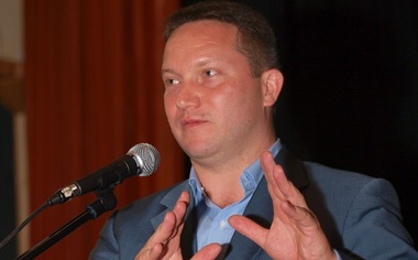 Un eurodeputat ungar, István Ujhelyi, îi trimite lui Juncker o istorie a Ungariei după ce acesta a salutat centenarul unirii Transilvaniei cu România