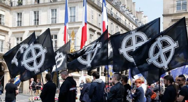 Şase persoane cu legături cu ultradreapta, arestate în legătură cu un plan al unei acţiuni violente vizându-l pe Macron