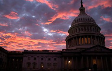 Democraţii înregistrează un avans în America, dar nu pun în mişcare un ”val” anti-Trump