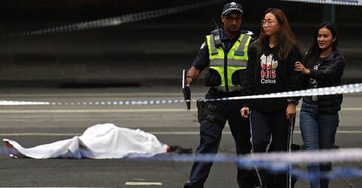 Un mort în atacul ”terorist” cu cuţitul la Melbourne, comis de un bărbat originar din Somalia cunoscut serviciilor de informaţii şi revendicat de Statul Islamic