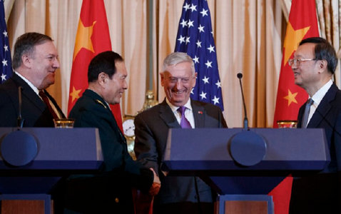 SUA şi China nu-şi ascund diferendele şi avertismentele, într-o reuniune ministerială la Washington, dar vor să evite un noi ”Război Rece”