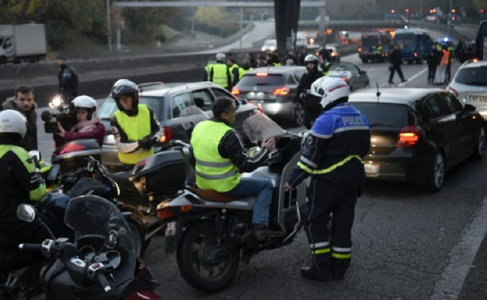 Manifestantă ucisă de o maşină la un baraj al ”vestelor galbene” în Savoia, în cadrul unor ample proteste antiguvernamentale în Franţa