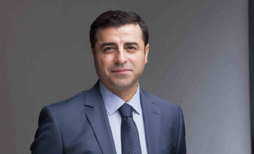 CEDO cere Ankarei să-l elibereze pe opozantul kurd Selahattin Demirtas, a cărui încarcerare vizează să ”sufoce pluralismul” politic şi condamnă Turcia să-i plătească despăgubiri morale; Erdogan respinge hotărârea