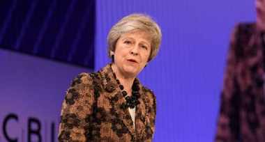 Theresa May luptă în continuare să-şi convingă majoritatea, dar pregăteşte deja viitorul post-Brexit cu Bruxellesul