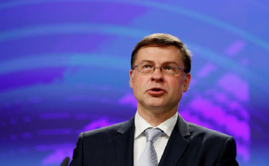 Bruxellesul respinge din nou bugetul Italiei pe 2019 şi deschide calea unor sancţiuni printr-o procedură de deficit excesiv